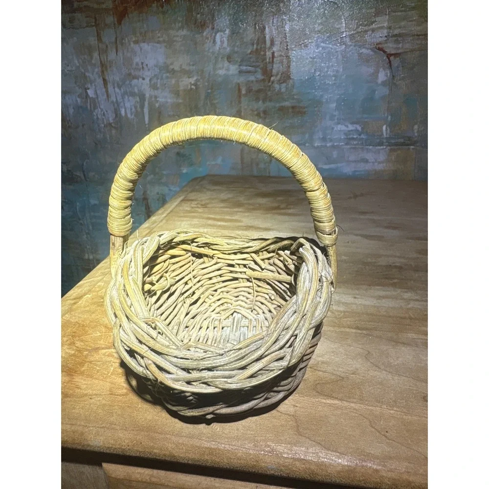 Rustic Miniature Wicker Basket with Handle Natural Fiber Primitive Decor 4in